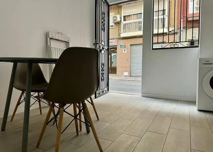Alcala Galiano 81 By United Renters