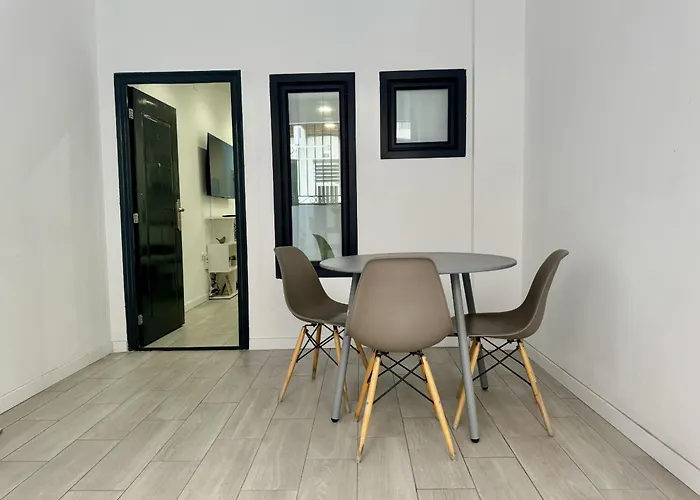 Alcala Galiano 81 By United Renters